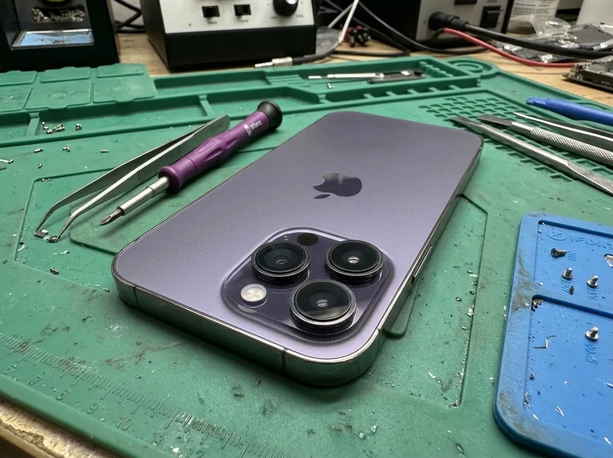 Laser Rear Glass Refurbishment - After Repair